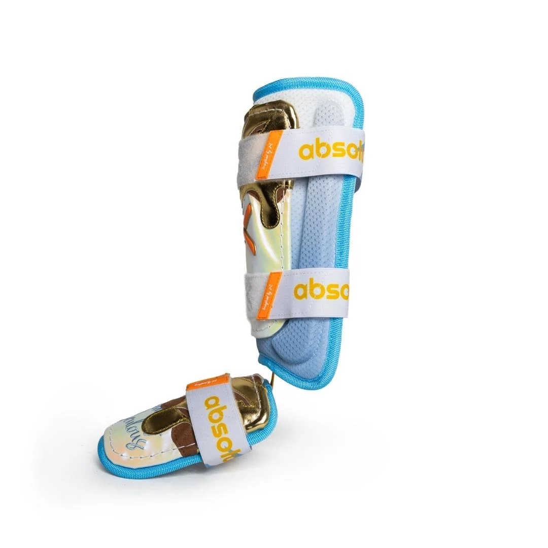 golden bruin leg guard - Image 2