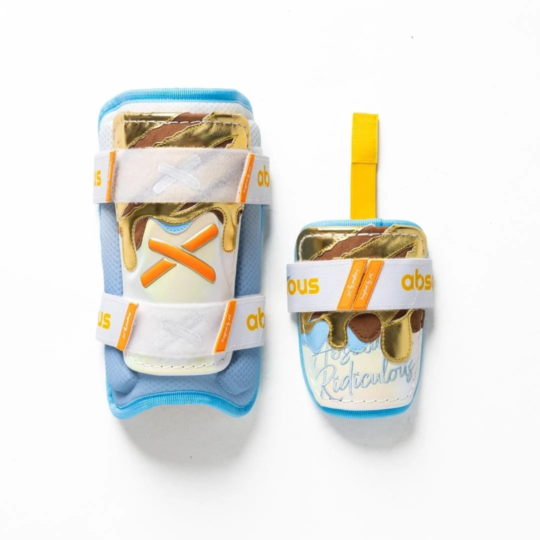 golden bruin leg guard - Image 8