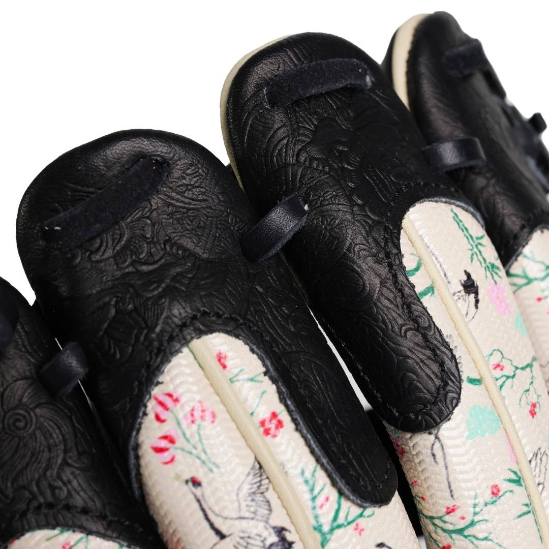 grandma's wallpaper | rare edition glove - Image 9