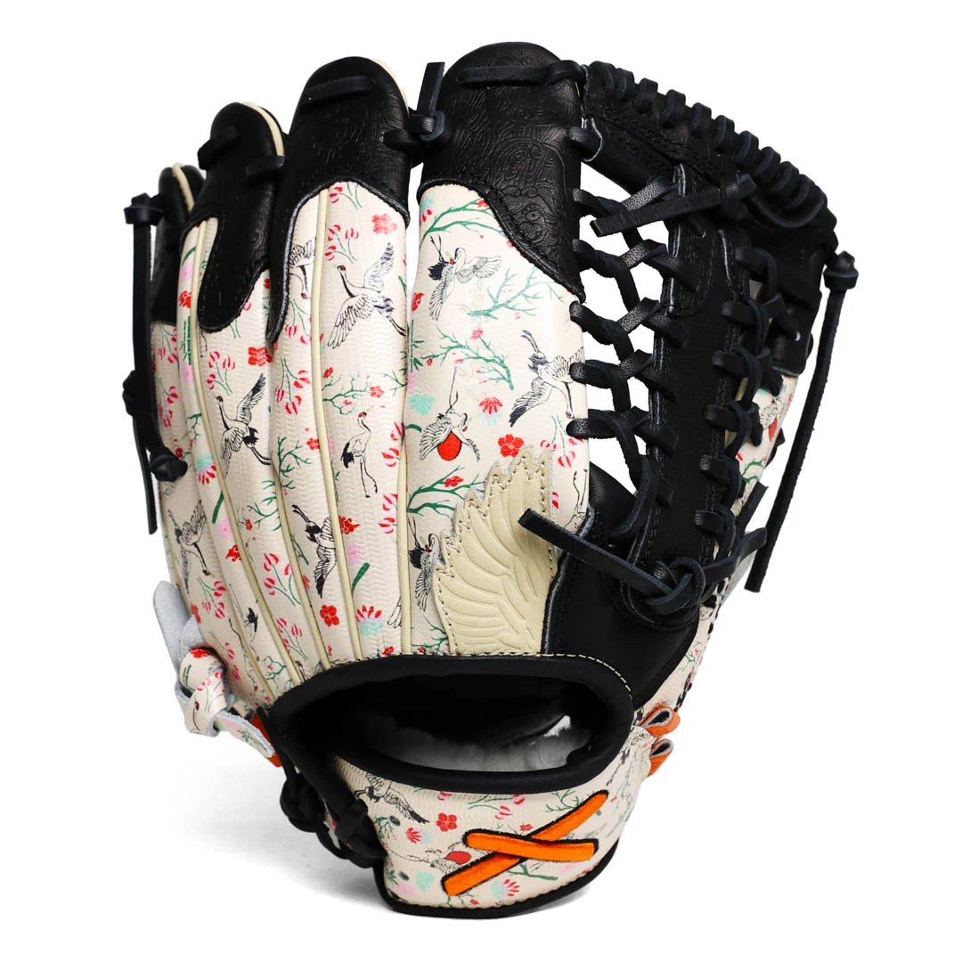 softball | grandma's wallpaper rare edition glove - Image 3