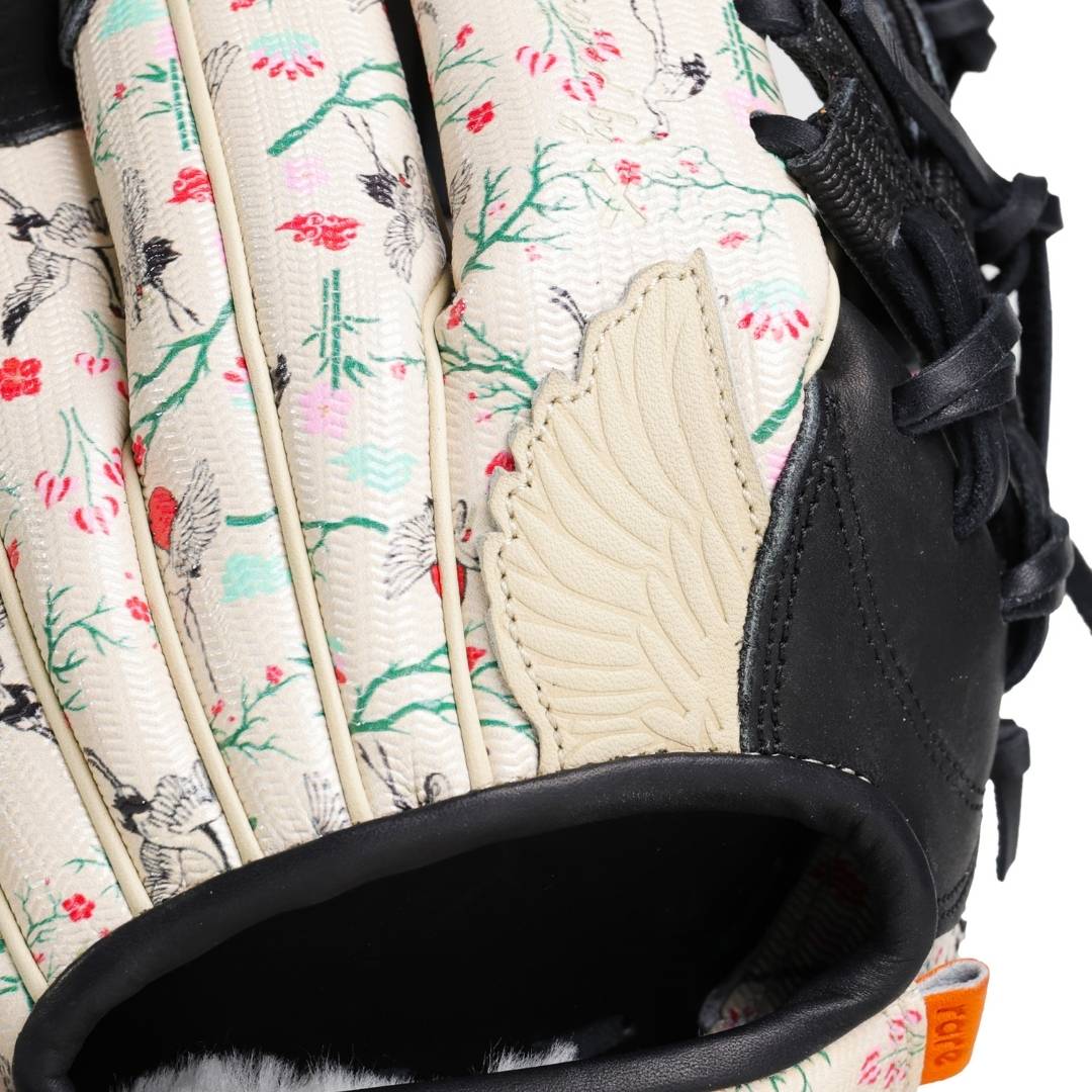 softball | grandma's wallpaper rare edition glove - Image 5