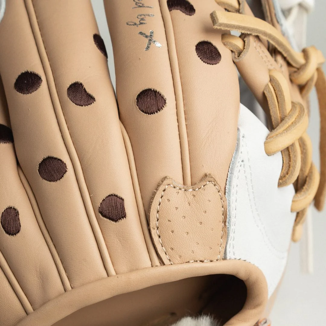 milk and cookies glove | rare edition - Image 4