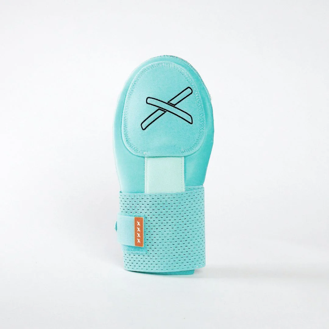 mint dipped ice cream sliding mitt - Image 3