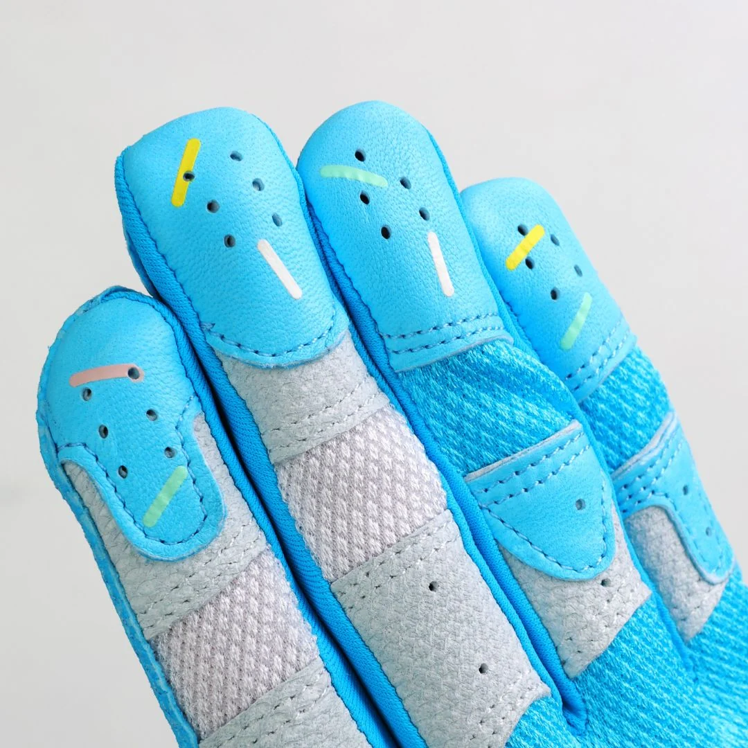 pushin' p whiteout batting gloves - Image 9