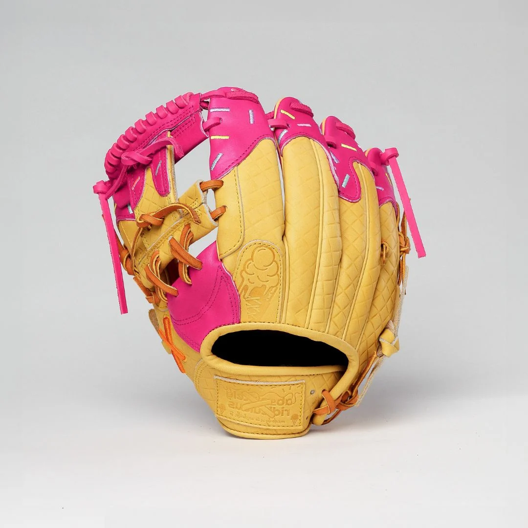 strawberry ice cream glove - Image 10